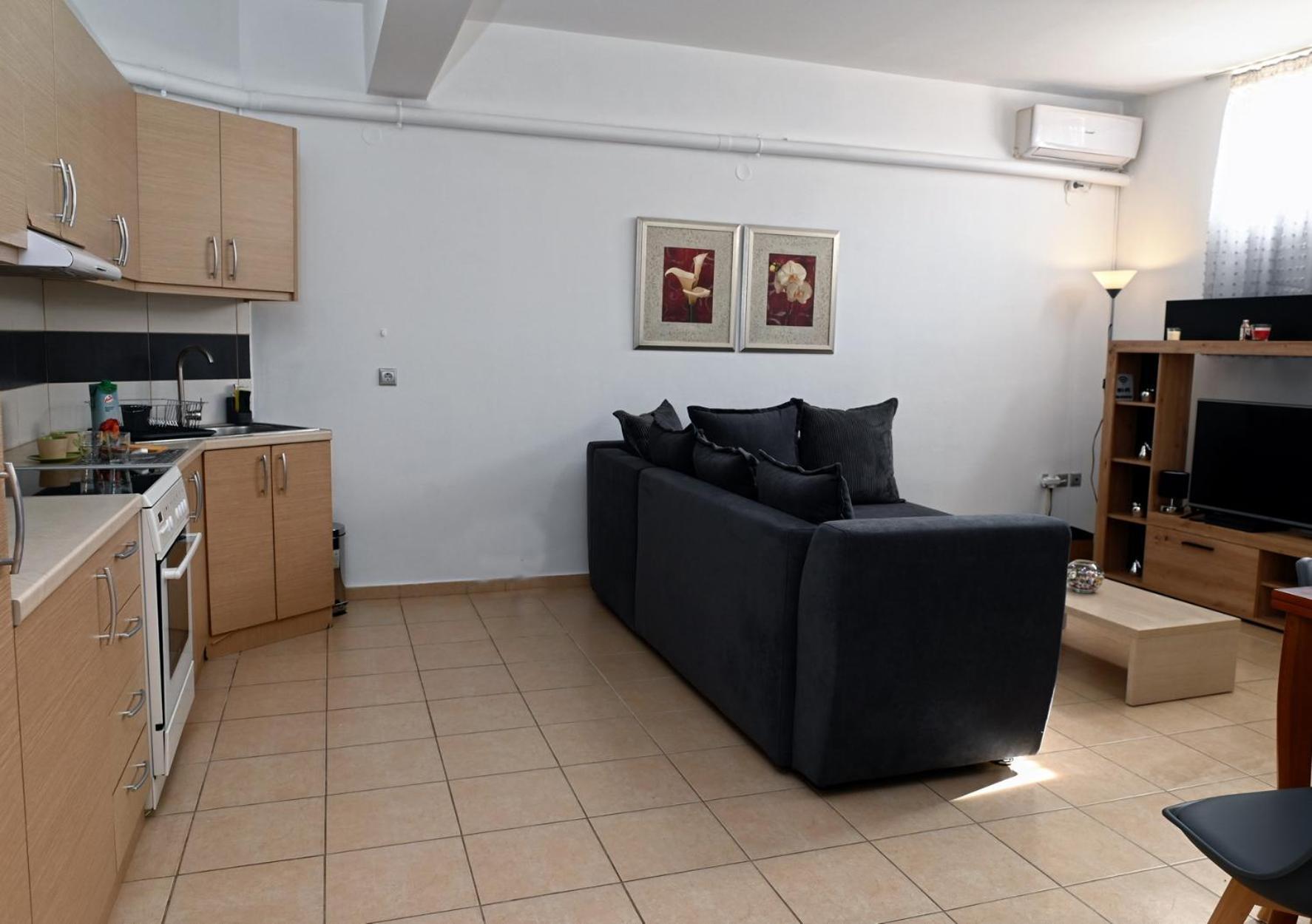 ארגוס Oasis Lower Ground Floor Apartment מראה חיצוני תמונה