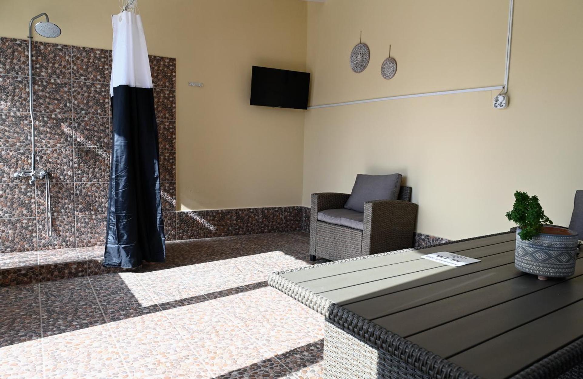 ארגוס Oasis Lower Ground Floor Apartment מראה חיצוני תמונה